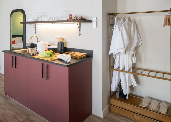 Boutique Axis Aparthotel 3*