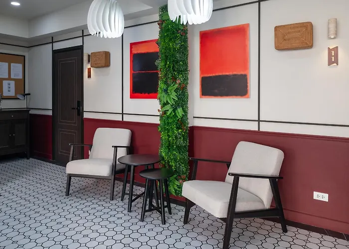 Aparthotel Boutique Axis 3*