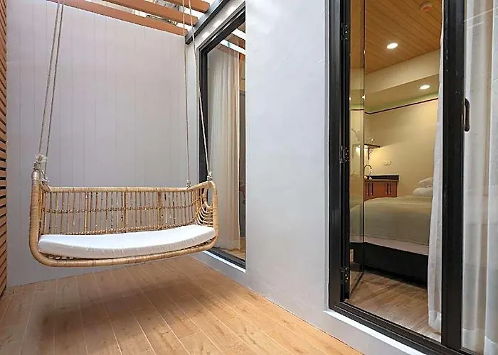 Boutique Axis Bangkok
