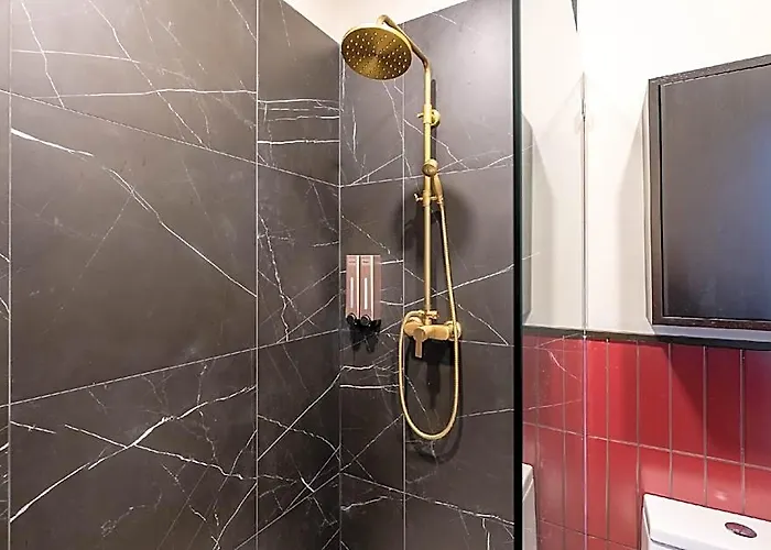 Boutique Axis Aparthotel Bangkok