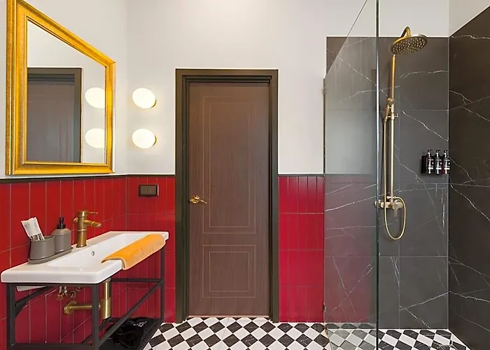 Boutique Axis 3*